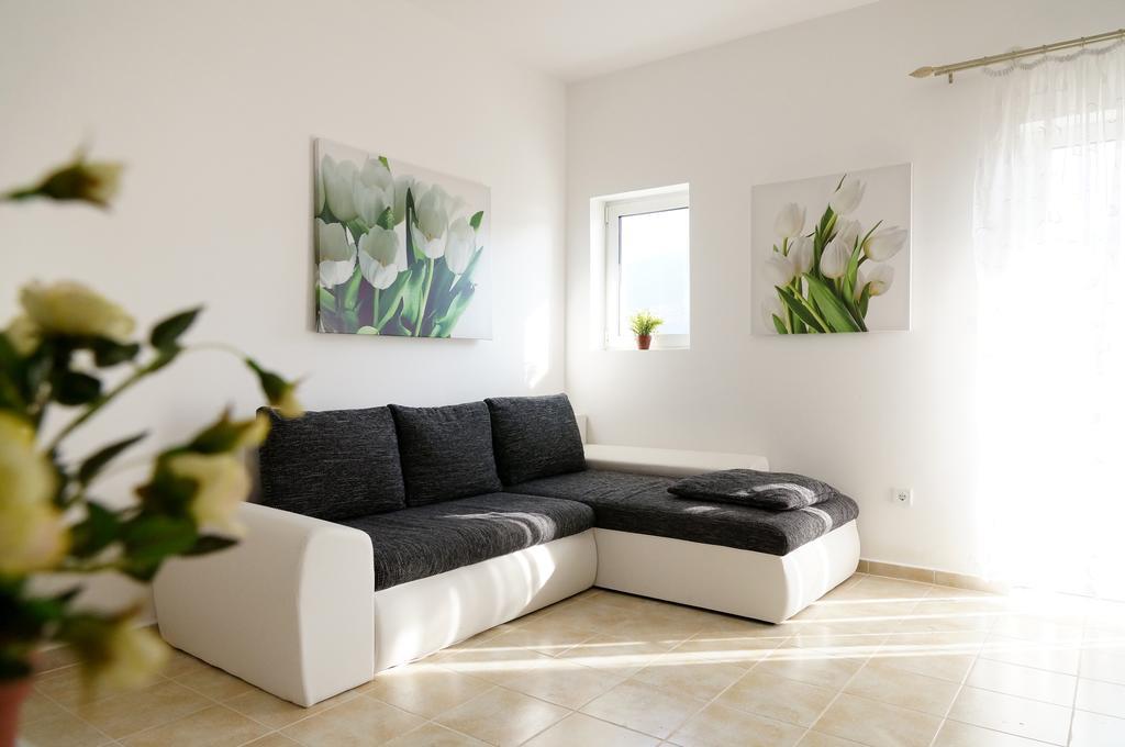 Apartment Begonia Of Kumbor Herceg Novi Exterior foto