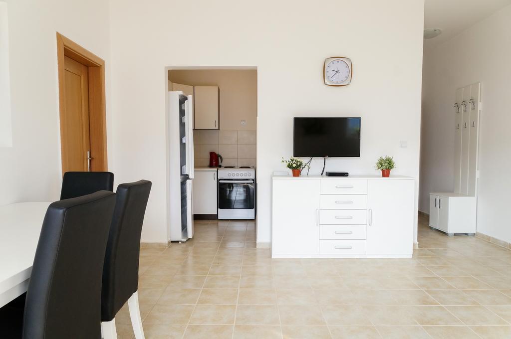 Apartment Begonia Of Kumbor Herceg Novi Exterior foto