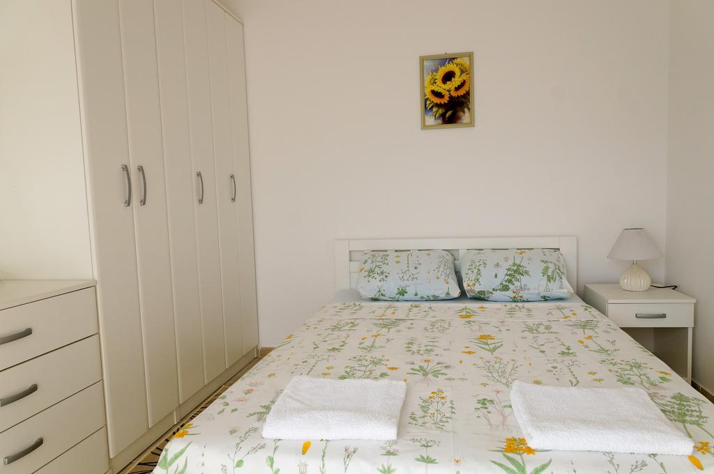 Apartment Begonia Of Kumbor Herceg Novi Exterior foto