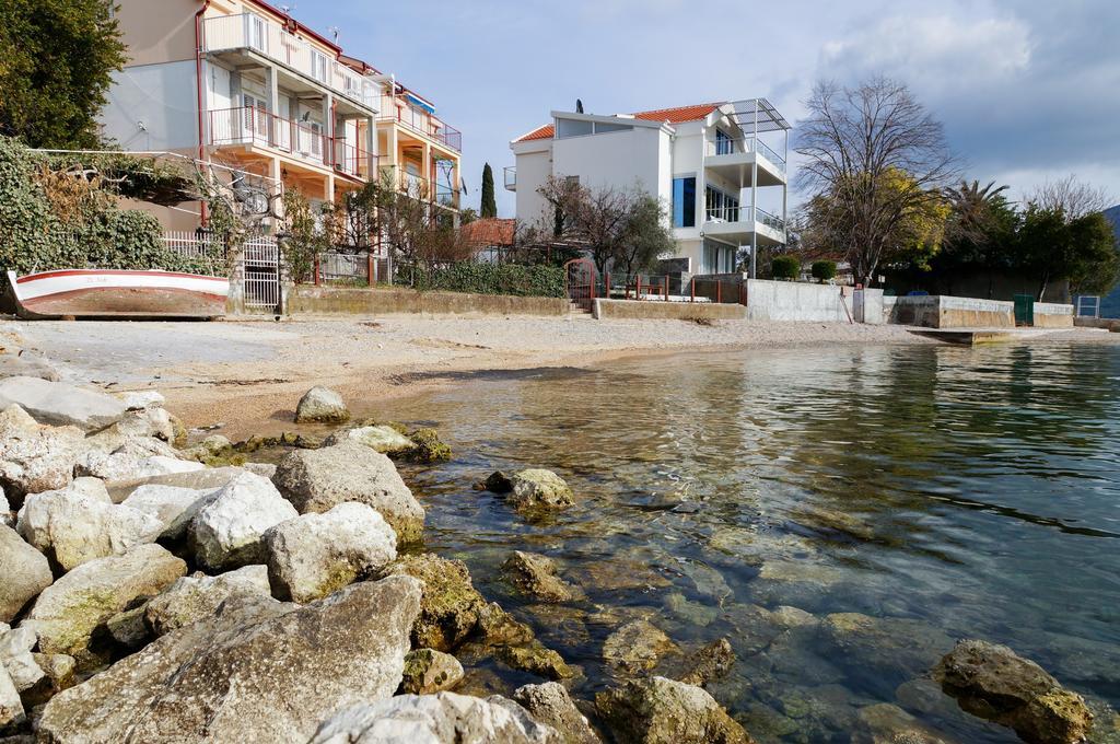 Apartment Begonia Of Kumbor Herceg Novi Exterior foto